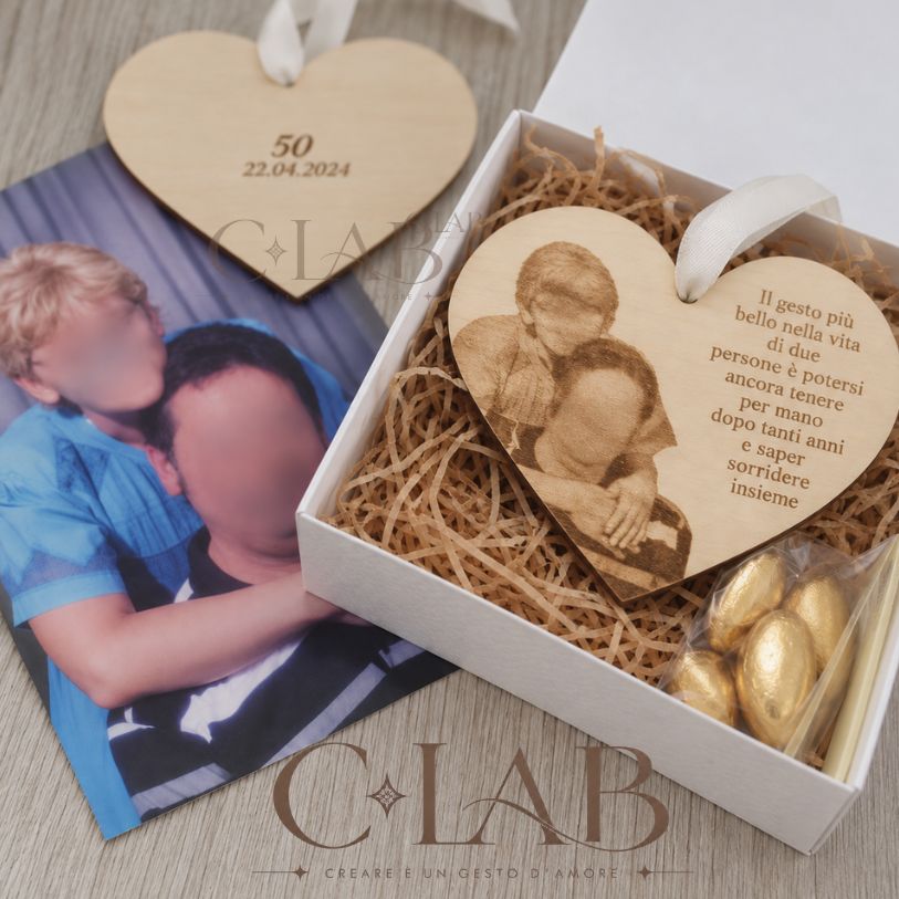 Cuore in Legno Personalizzato con Foto Incisa e Frase