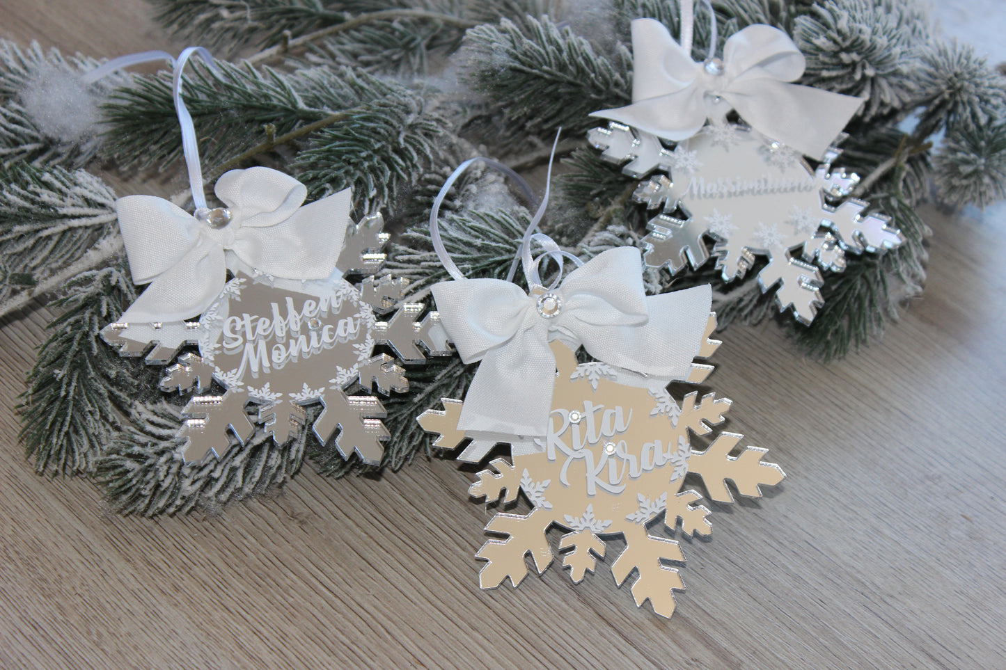 SFERA NEVE CON DECORAZIONE E NOMI