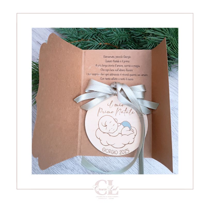Pallina Natalizia Personalizzata “Il Tuo Primo Natale” – Colore a Scelta